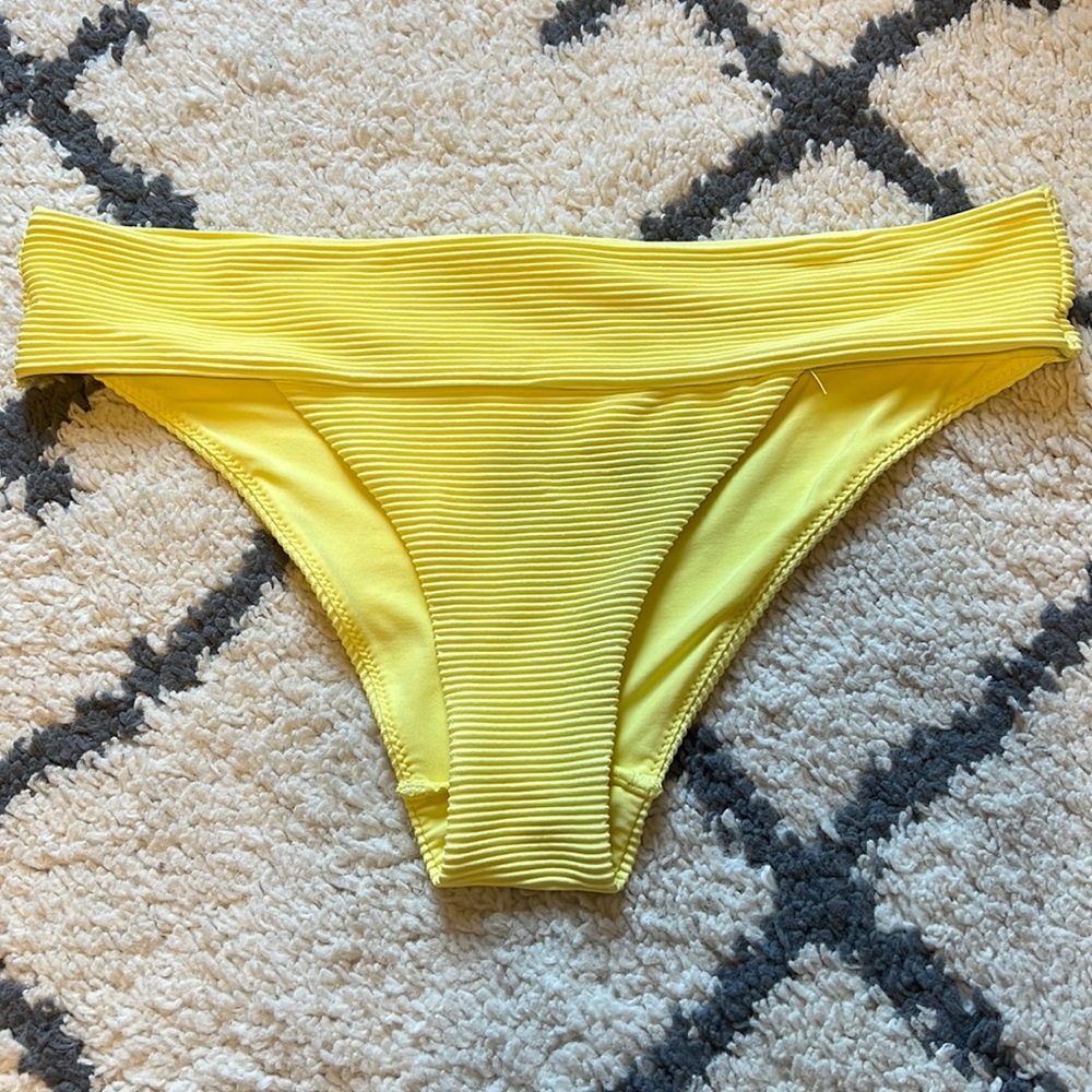 H&M bikini bottoms